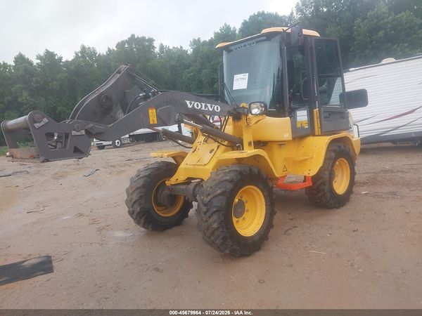 2016 VOLVO L30G