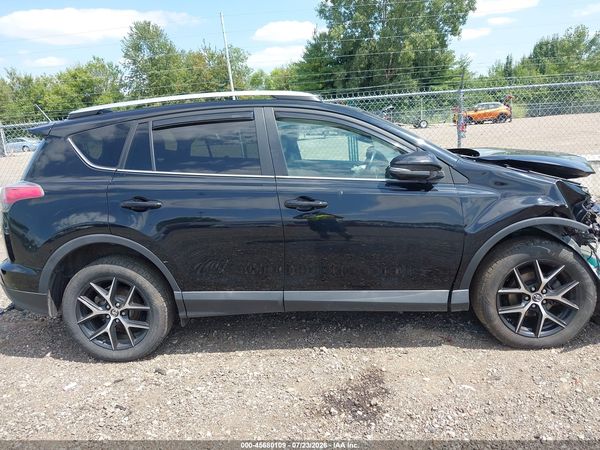 2016 TOYOTA RAV4 SE