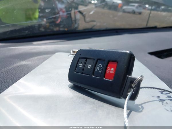 2016 TOYOTA RAV4 SE