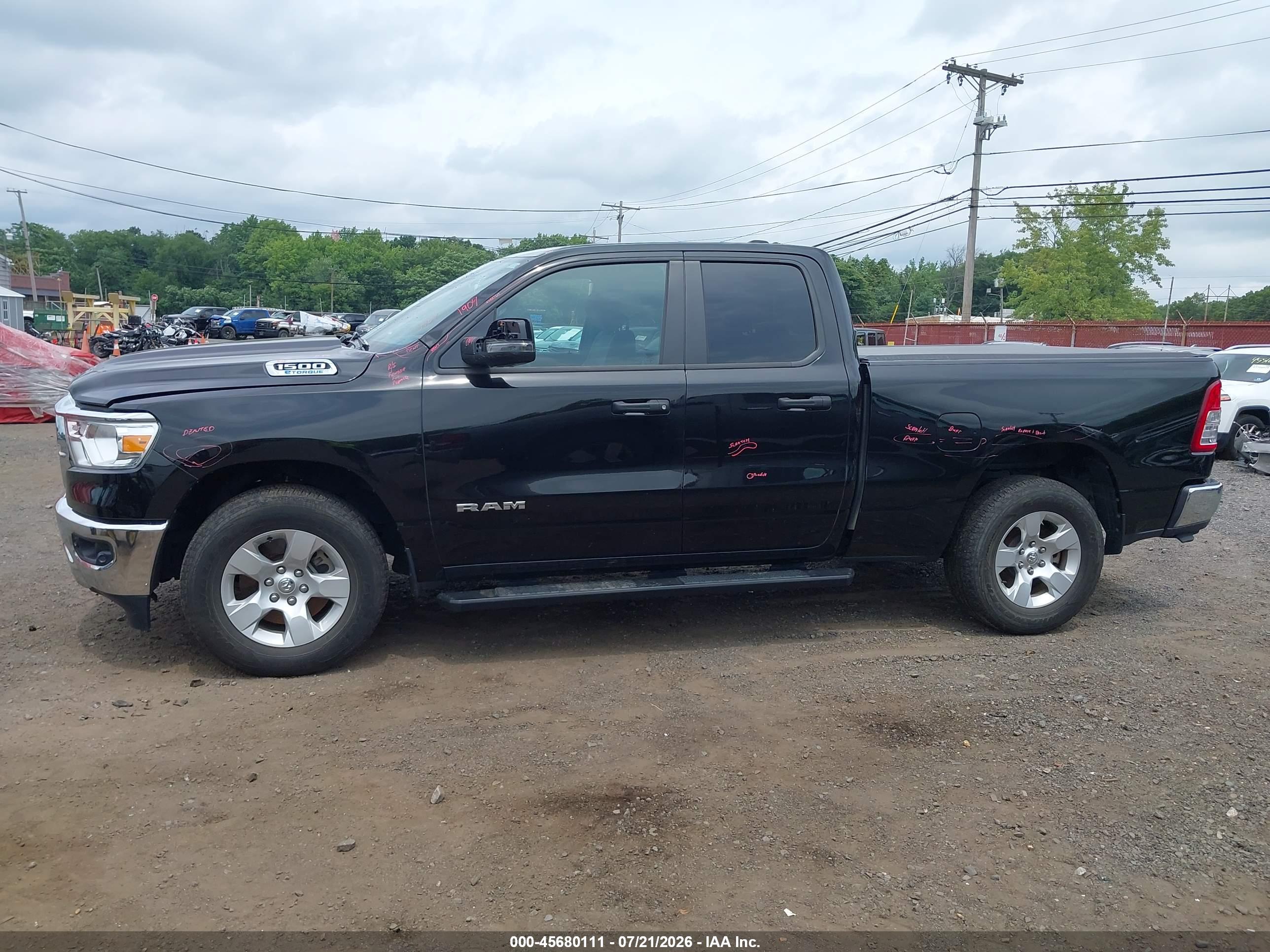 2024 RAM 1500 BIG HORN  4X4 6'4 BOX
