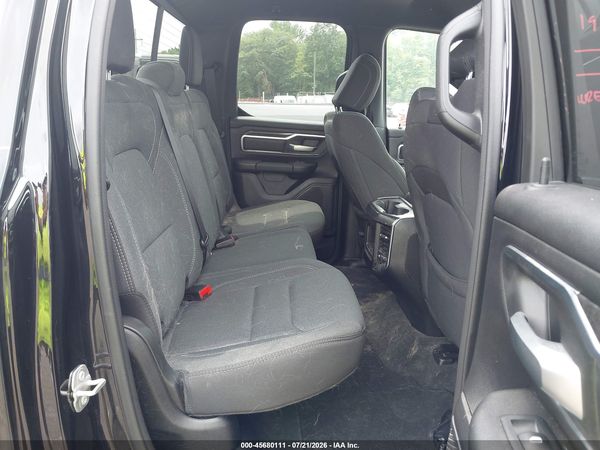 2024 RAM 1500 BIG HORN  4X4 6'4 BOX