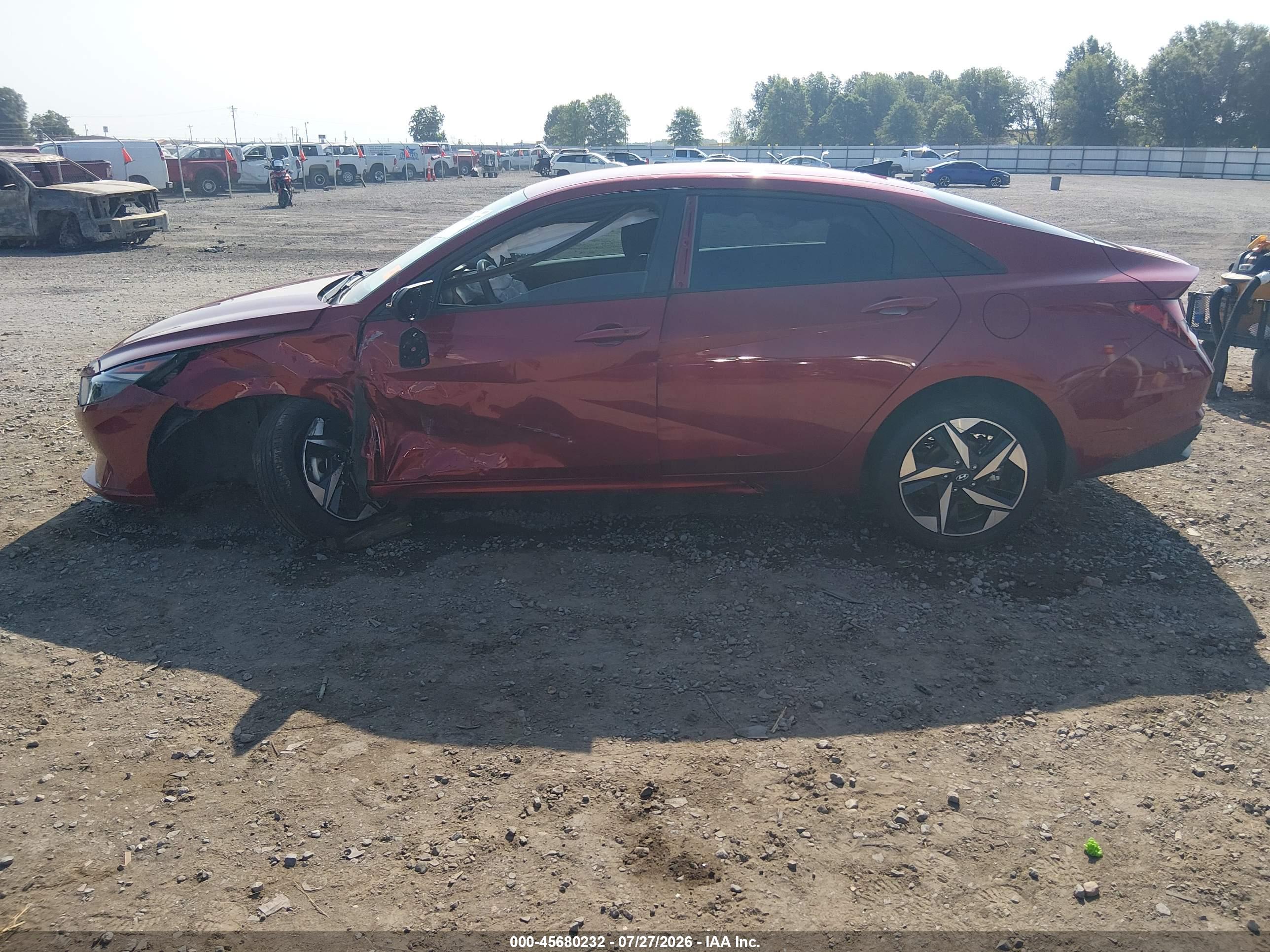 2023 HYUNDAI ELANTRA SEL