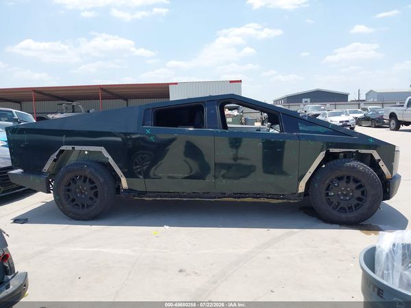 2024 TESLA CYBERTRUCK