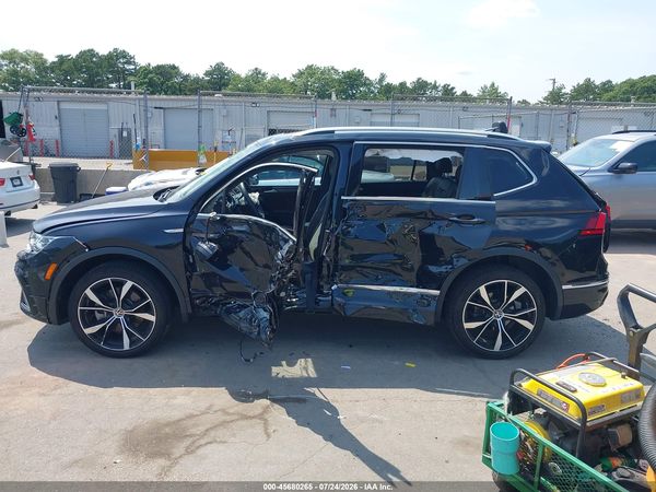 2024 VOLKSWAGEN TIGUAN 2.0T SEL R-LINE — I117
