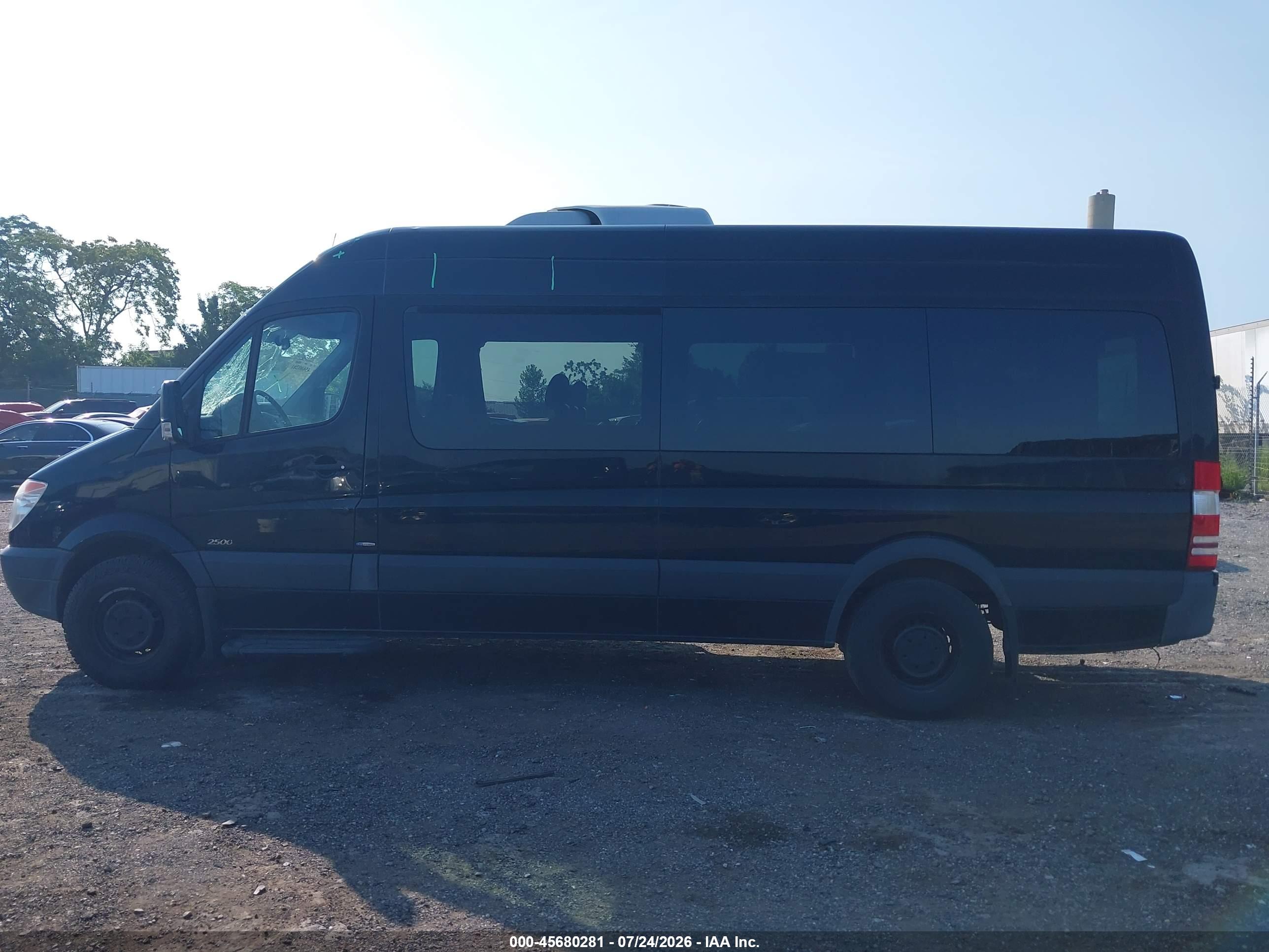 2013 MERCEDES-BENZ SPRINTER 2500 HIGH  ROOF