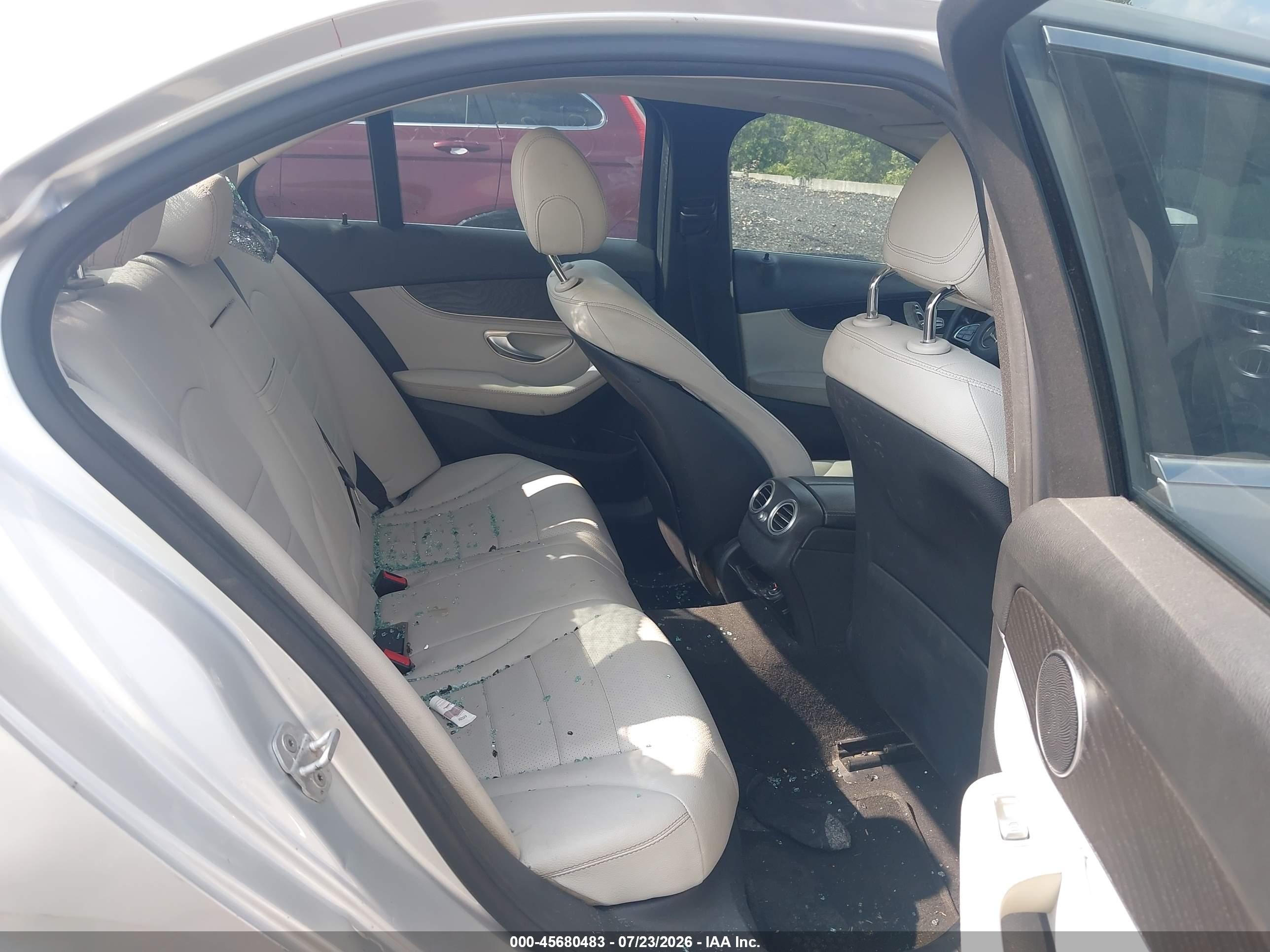 2015 MERCEDES-BENZ C 300 4MATIC