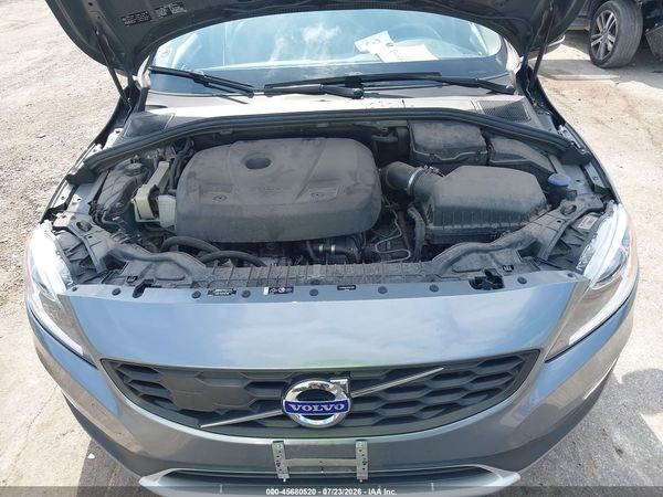 2017 VOLVO V60 CROSS COUNTRY T5