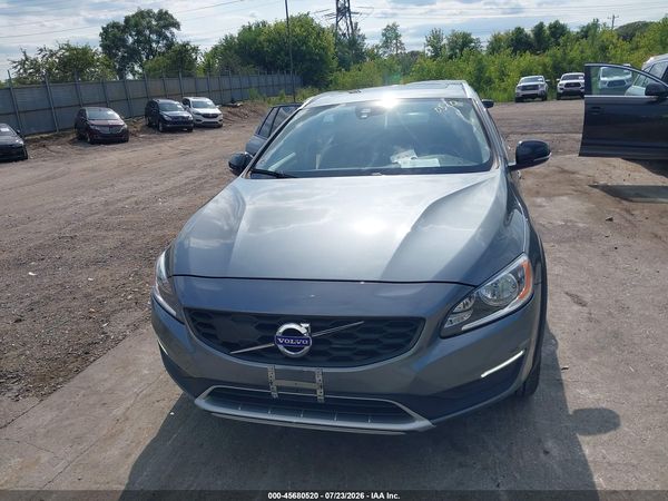 2017 VOLVO V60 CROSS COUNTRY T5