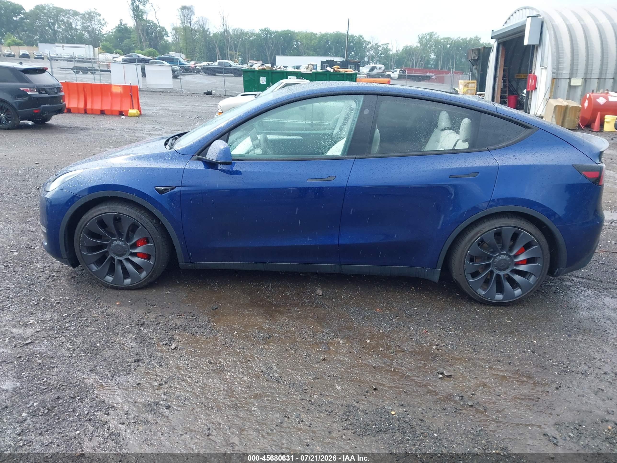 2024 TESLA MODEL Y