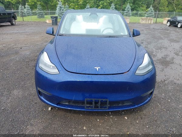 2024 TESLA MODEL Y