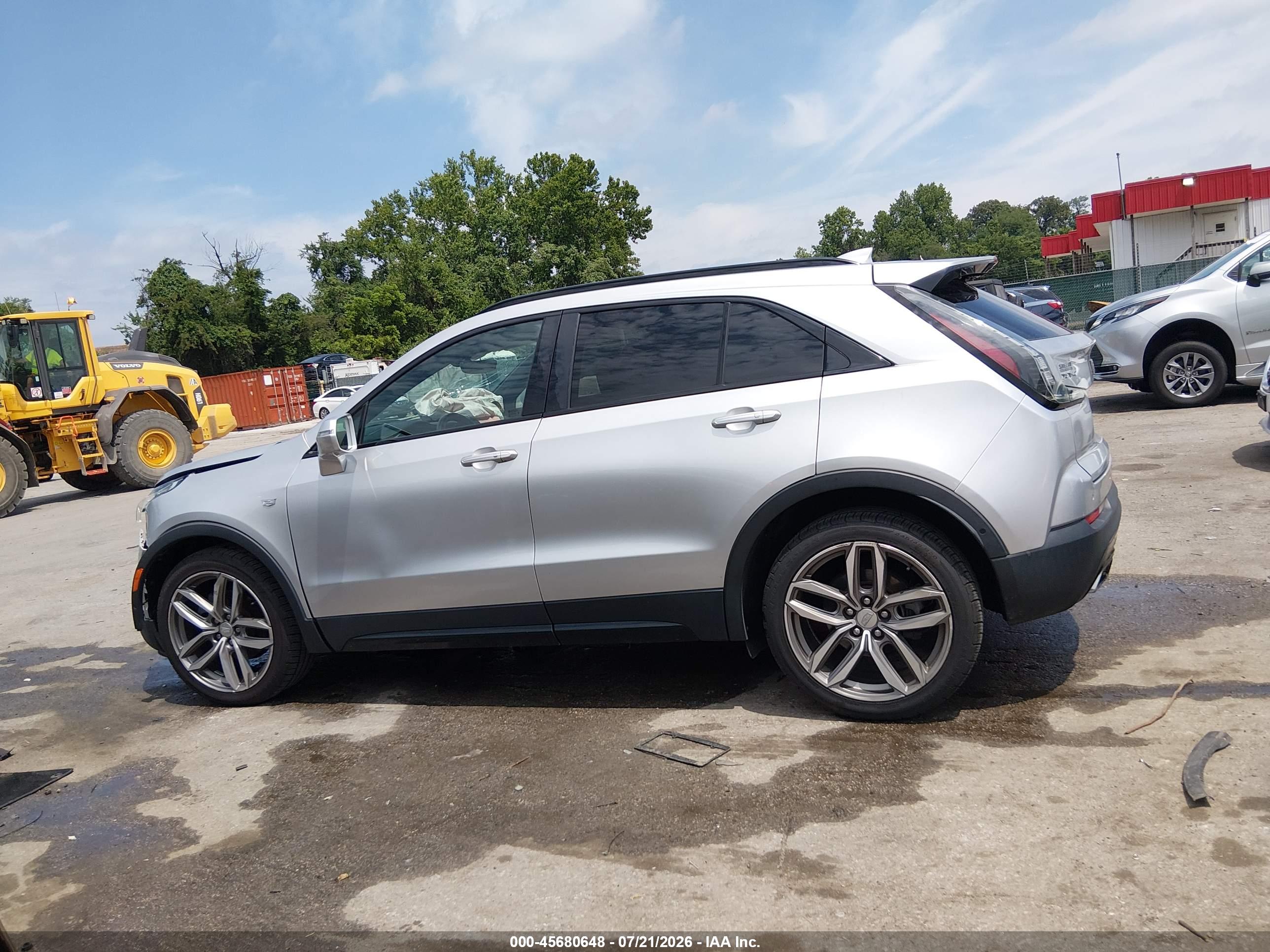 2019 CADILLAC XT4 SPORT