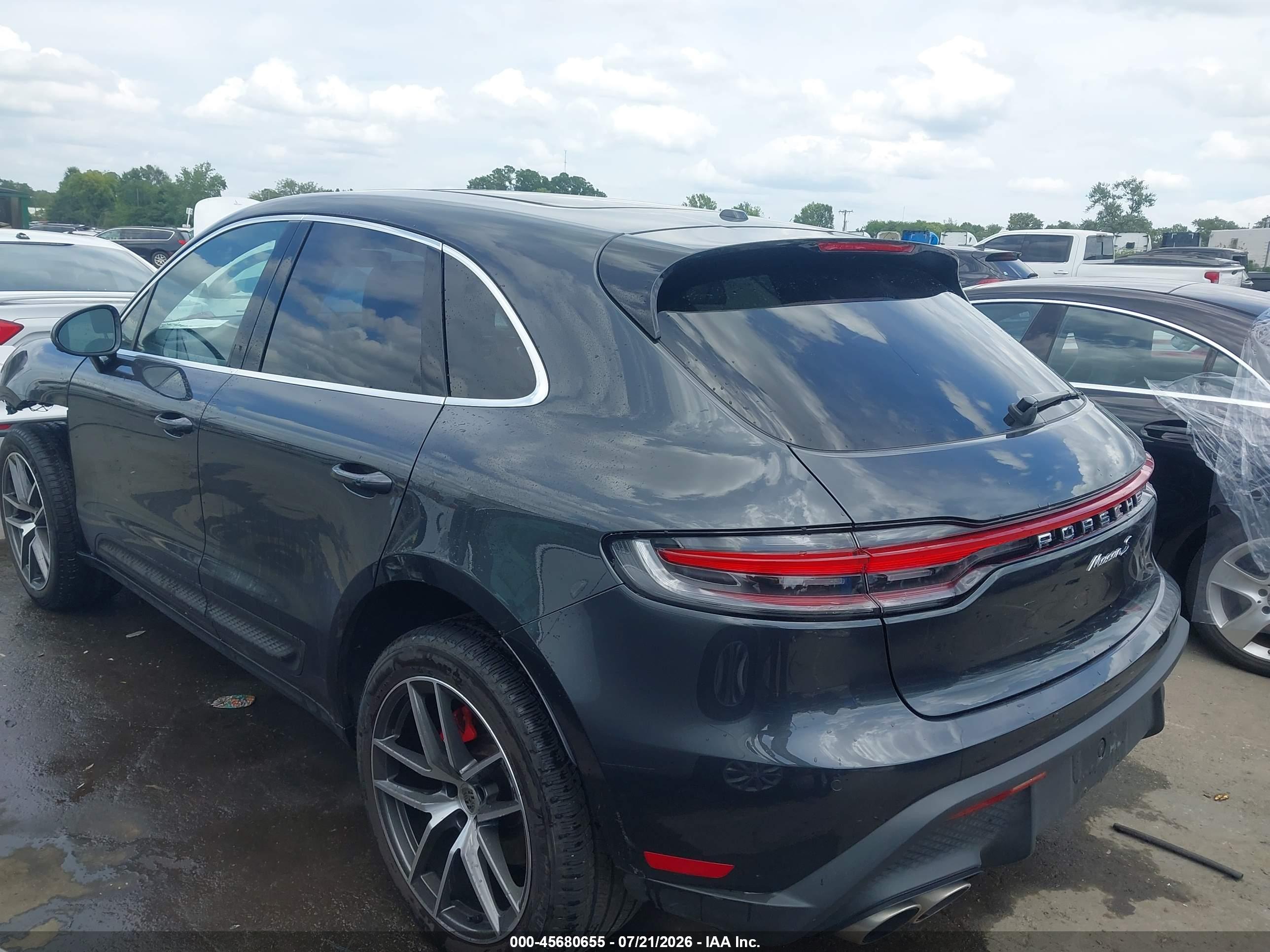 2022 PORSCHE MACAN S