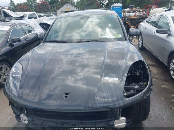 2022 PORSCHE MACAN S
