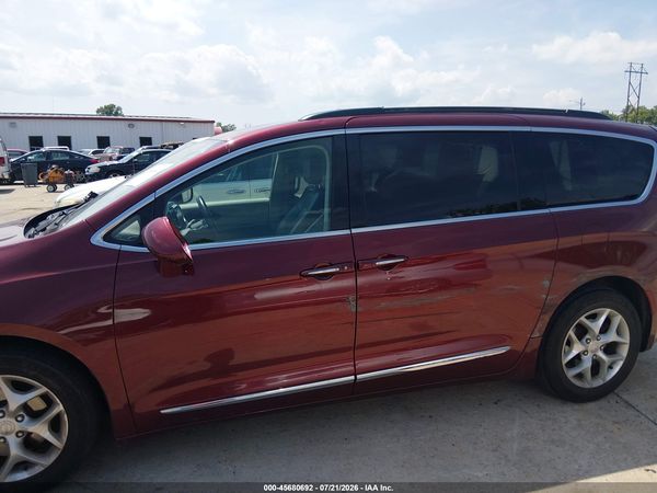 2017 CHRYSLER PACIFICA TOURING-L — I6