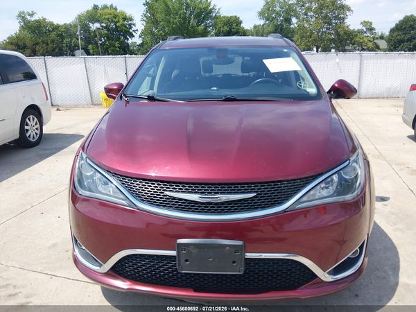 2017 CHRYSLER PACIFICA TOURING-L — I115