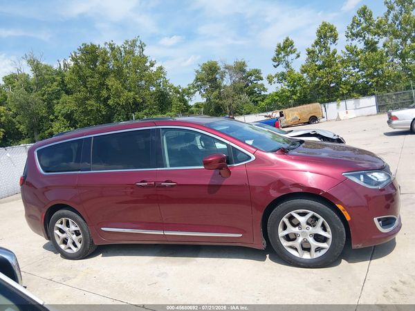 2017 CHRYSLER PACIFICA TOURING-L — I116