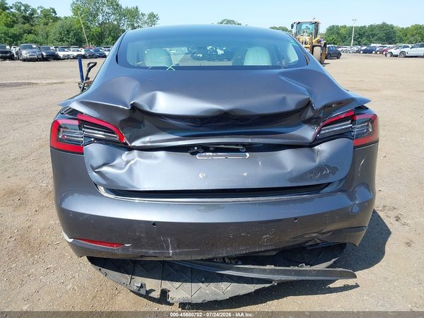 2018 TESLA MODEL 3 LONG RANGE/PERFORMANCE