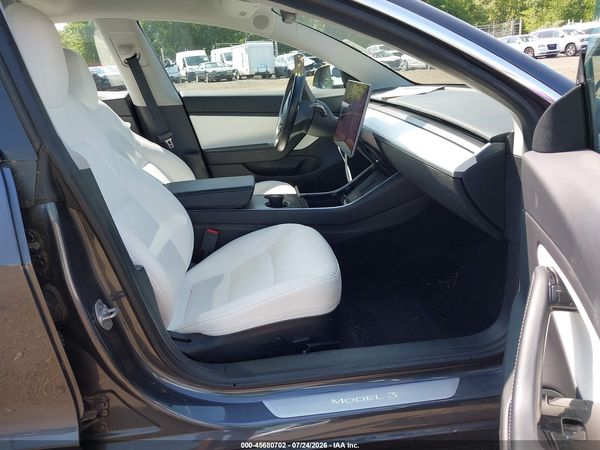 2018 TESLA MODEL 3 LONG RANGE/PERFORMANCE