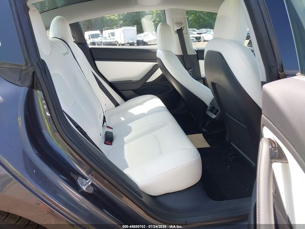2018 TESLA MODEL 3 LONG RANGE/PERFORMANCE