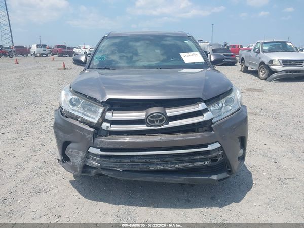 2019 TOYOTA HIGHLANDER XLE
