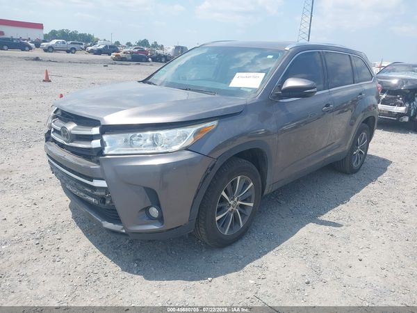 2019 TOYOTA HIGHLANDER XLE