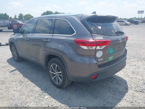 2019 TOYOTA HIGHLANDER XLE