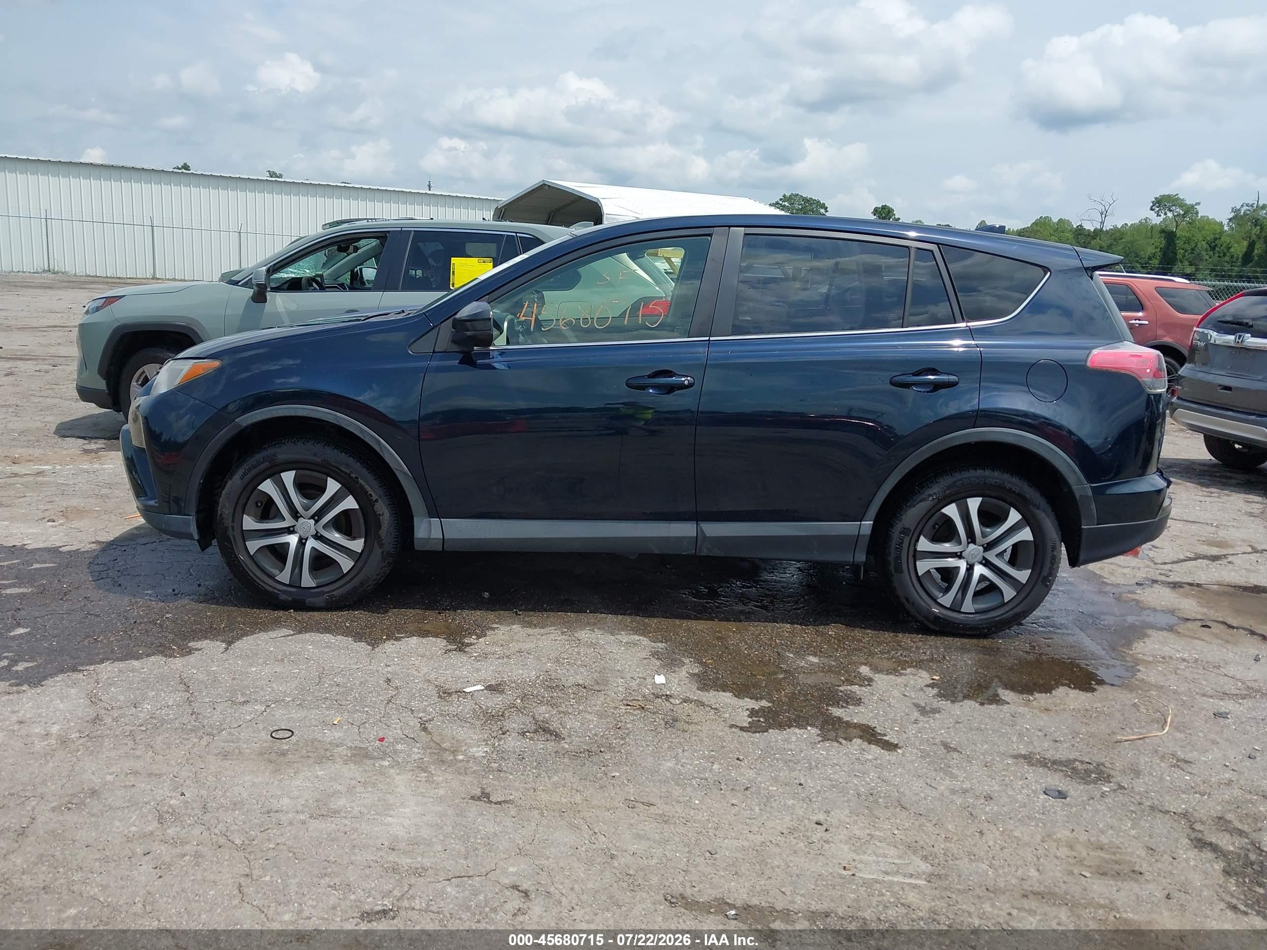 2018 TOYOTA RAV4 LE