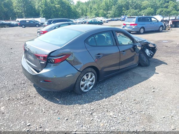 2018 MAZDA MAZDA3 SPORT
