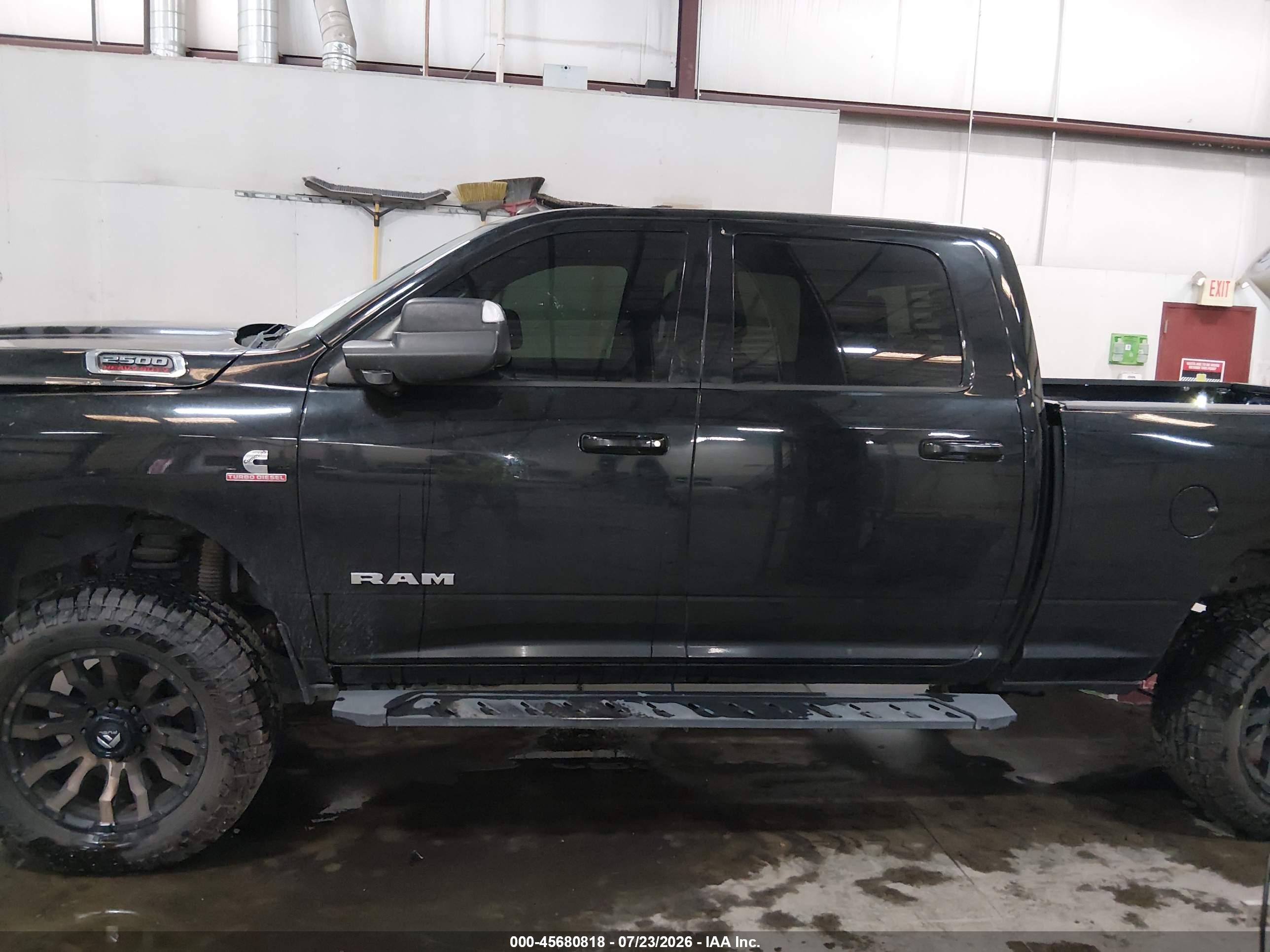 2021 RAM 2500 BIG HORN  4X4 6'4 BOX