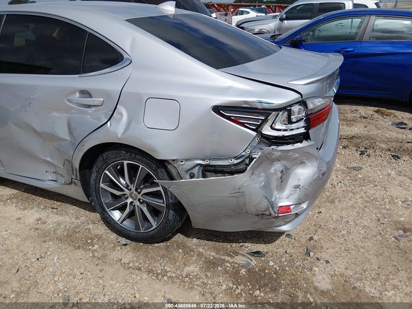 2018 LEXUS ES 300H