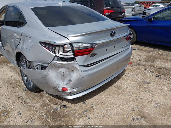 2018 LEXUS ES 300H