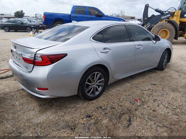 2018 LEXUS ES 300H