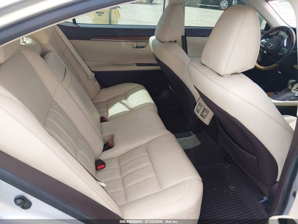 2018 LEXUS ES 300H