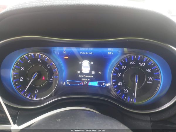 2021 CHRYSLER 300 300S — I7
