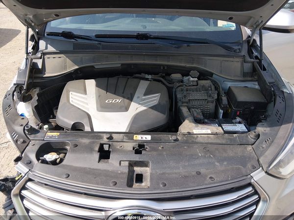 2018 HYUNDAI SANTA FE SE