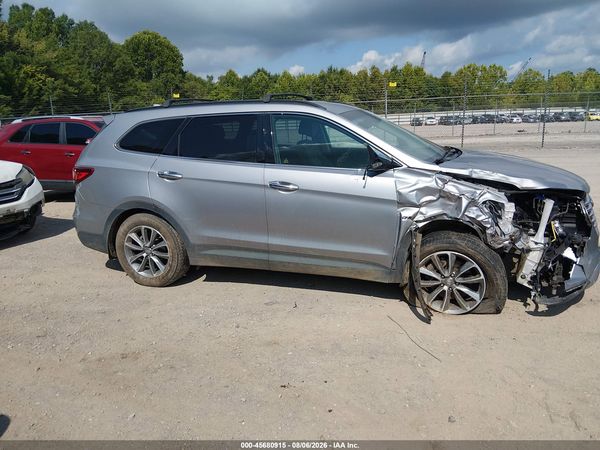 2018 HYUNDAI SANTA FE SE