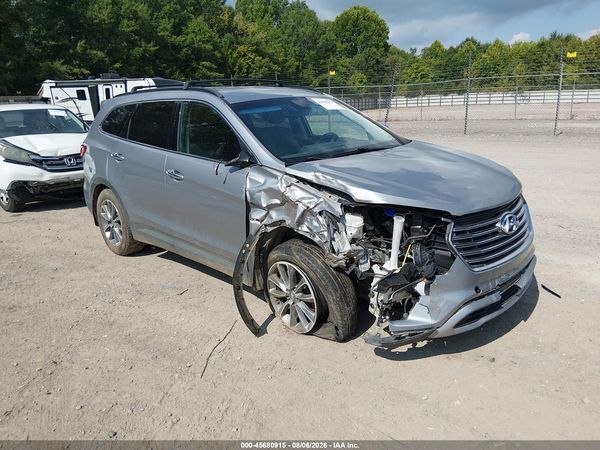 2018 HYUNDAI SANTA FE SE
