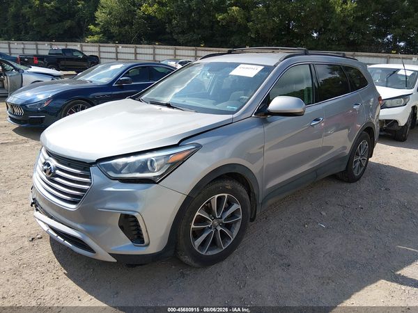2018 HYUNDAI SANTA FE SE