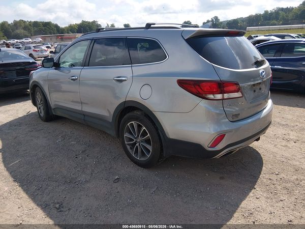 2018 HYUNDAI SANTA FE SE