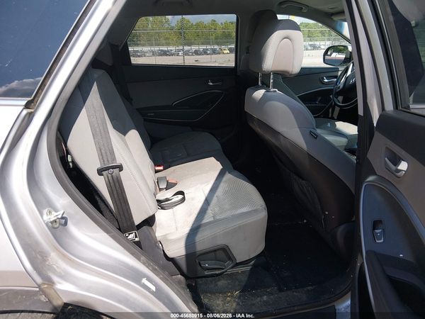 2018 HYUNDAI SANTA FE SE