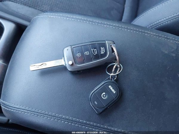 2019 HYUNDAI SANTA FE SE