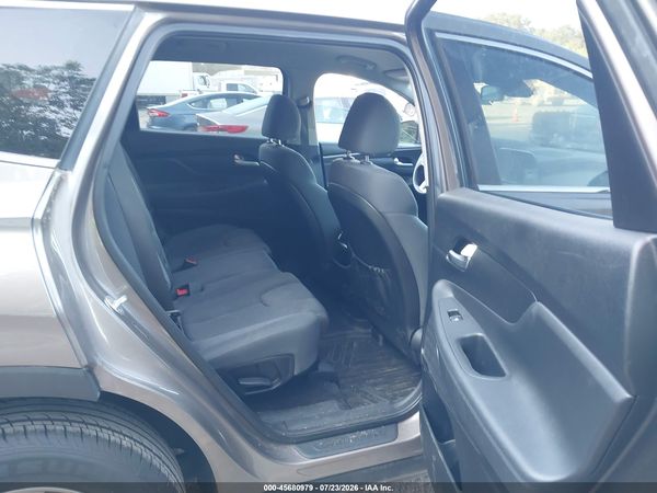 2019 HYUNDAI SANTA FE SE