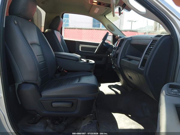 2018 RAM 1500 TRADESMAN  4X2 8' BOX