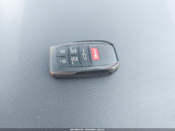 2025 TOYOTA SIENNA WOODLAND EDITION