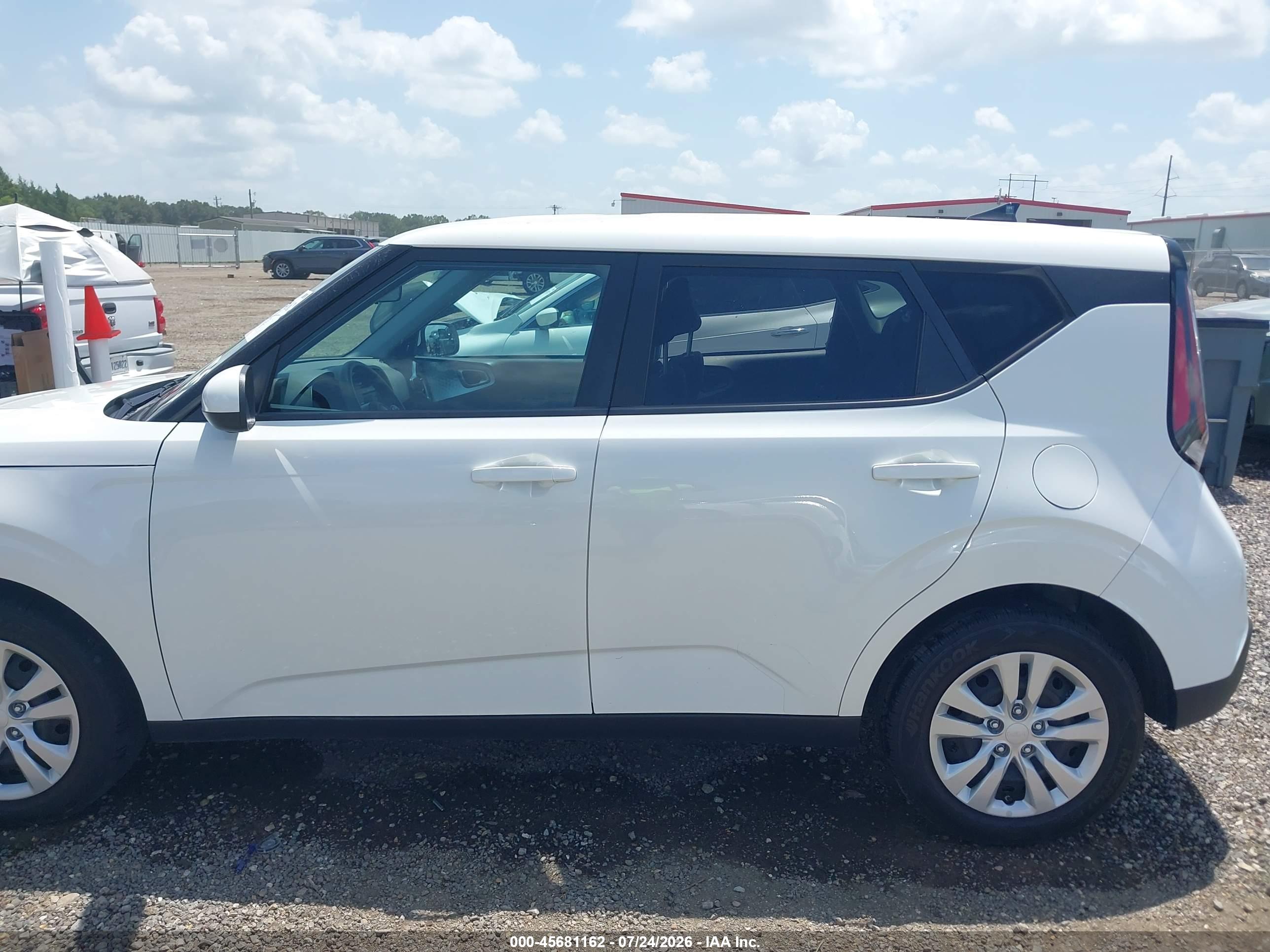 2024 KIA SOUL LX