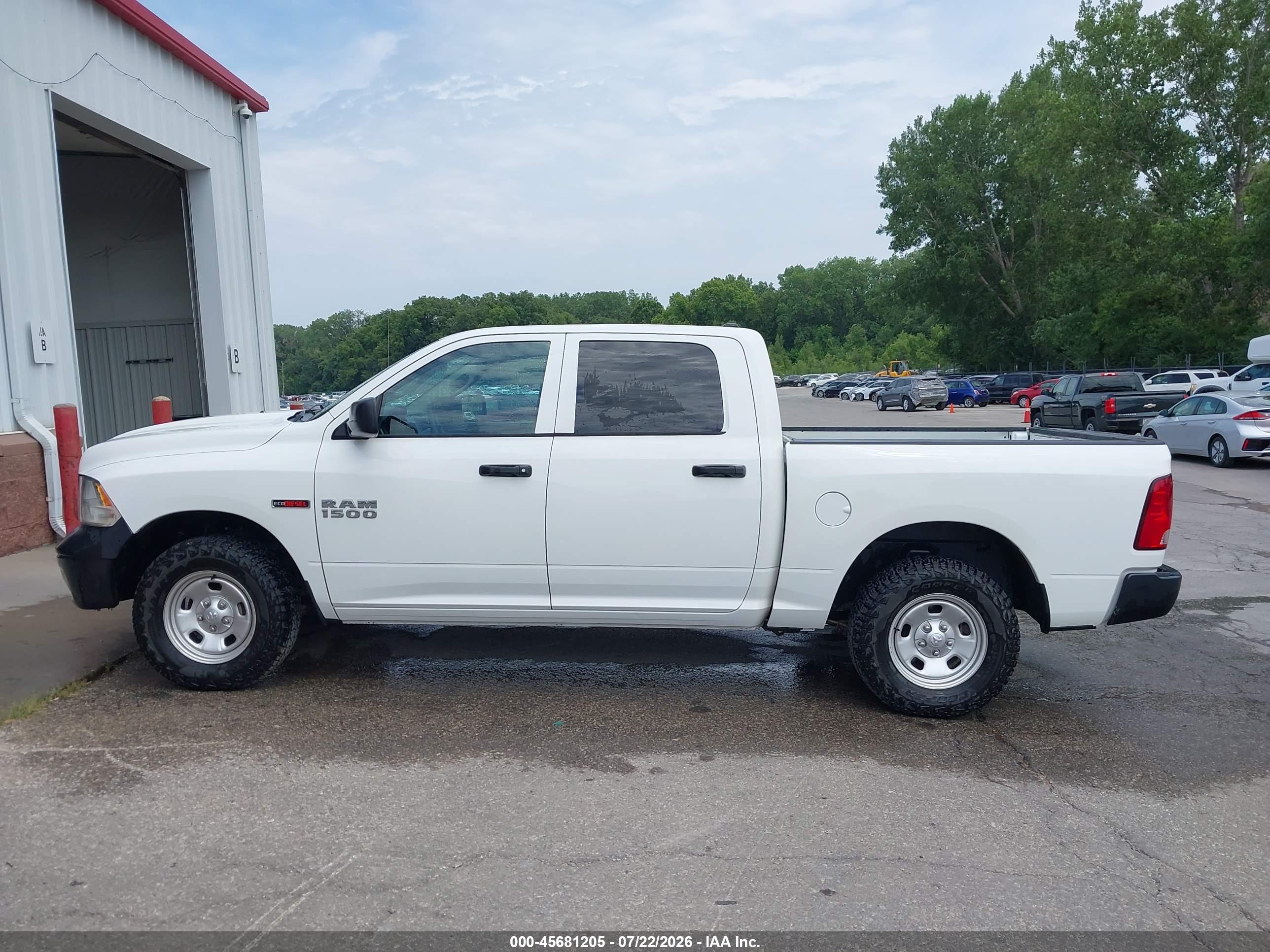 2017 RAM 1500 TRADESMAN  4X4 5'7 BOX