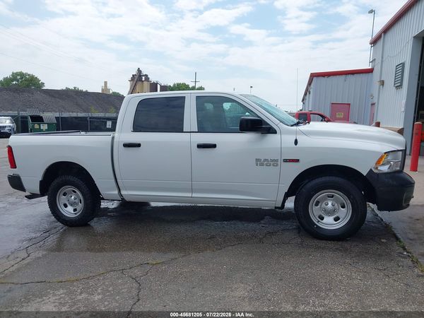 2017 RAM 1500 TRADESMAN  4X4 5'7 BOX