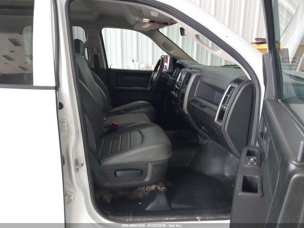 2017 RAM 1500 TRADESMAN  4X4 5'7 BOX