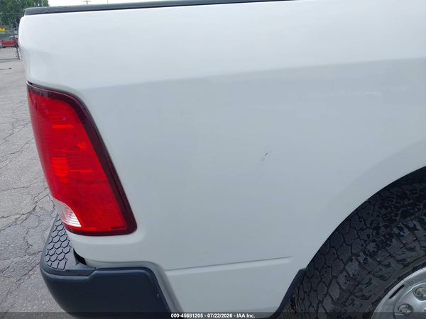2017 RAM 1500 TRADESMAN  4X4 5'7 BOX