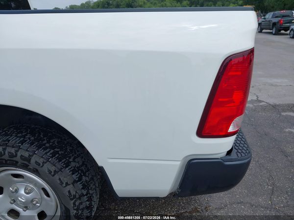 2017 RAM 1500 TRADESMAN  4X4 5'7 BOX